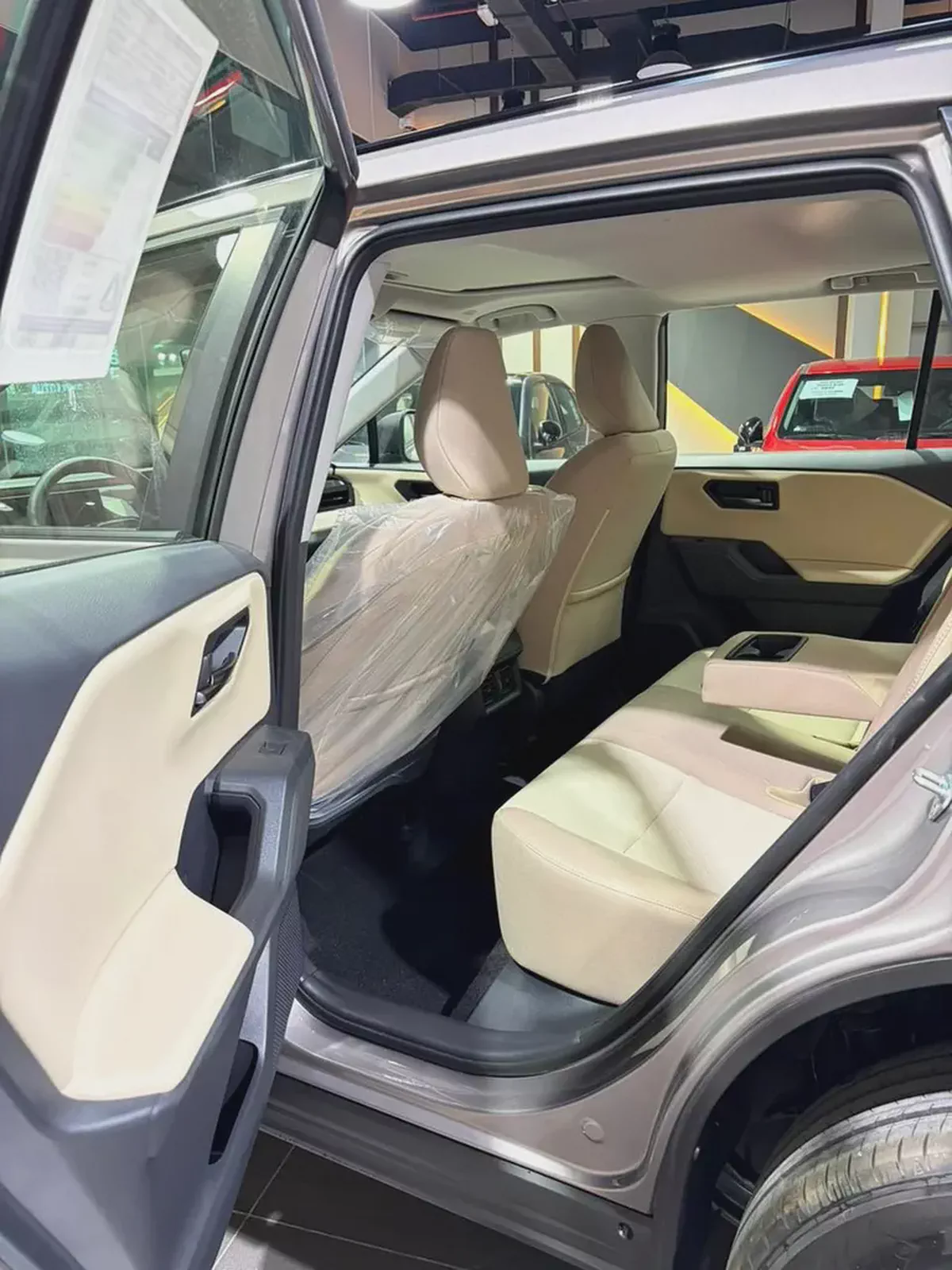Toyota Rav 4 XLE 2026 PETROL - GCC Specs - Brand New!-15-15