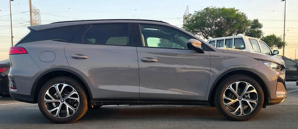 BYD Tang DM-i 2025 - Brand New Luxury Hybrid SUV