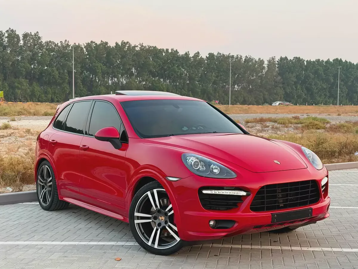 2013 Porsche Cayenne GTS GCC Specs original paint excellent condition