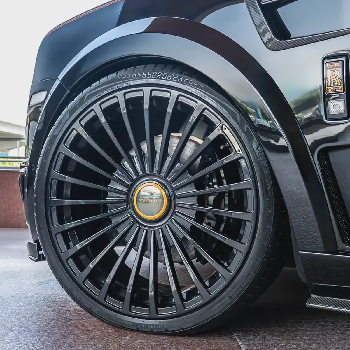 2021 Rolls-Royce Cullinan Black Badge ( KIT MANSORY ) DONE 31,000KM-18-18