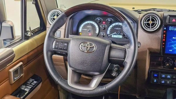 TOYOTA - LAND CRUISER - LC76 - LX HARD TOP - SINGLE CABIN - V6 4.0L - 2024 - GCC SPECS - 5000KM