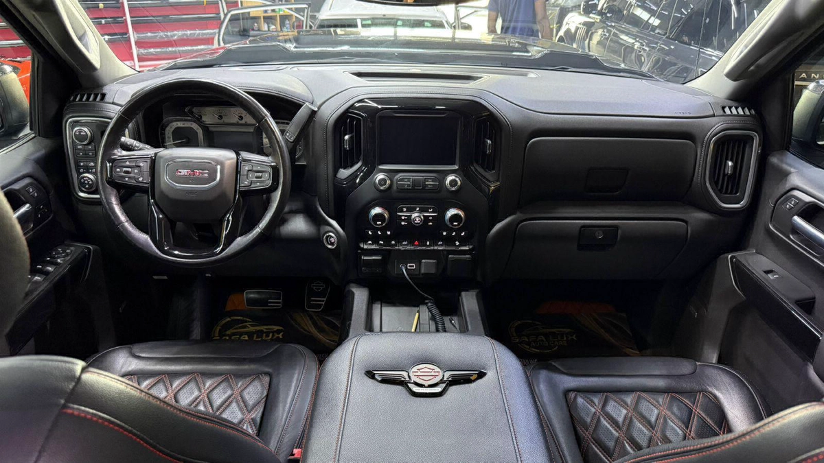 GMC Sierra Harley-Davidson Edition Pickup Truck-4-4