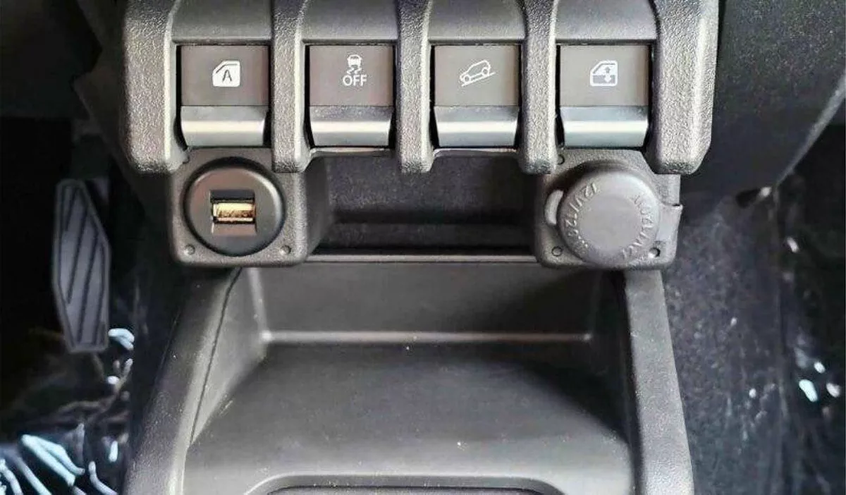 Suzuki Jimny GL Suzuki Jimny 1.5L Gasoline M/Y2025-11-0