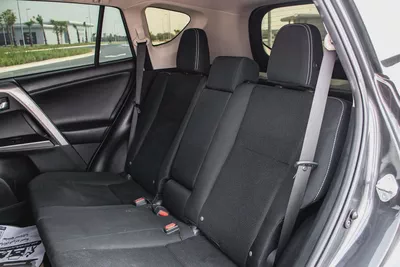Well Maintained Toyota RAV4 XLE 2017 | American Specs | Sunroof & Alloys-17