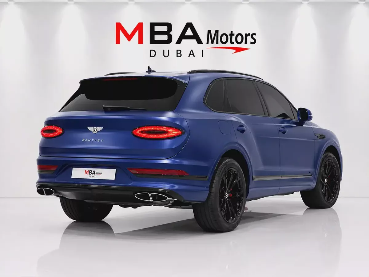 2022 | GCC | Bentley Bentayga V8 | Low Mileage | Warranty & Service| Special Order-3-3
