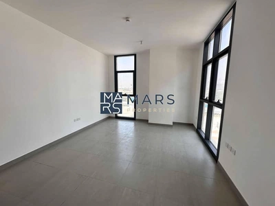 Brand new studio with open view-3