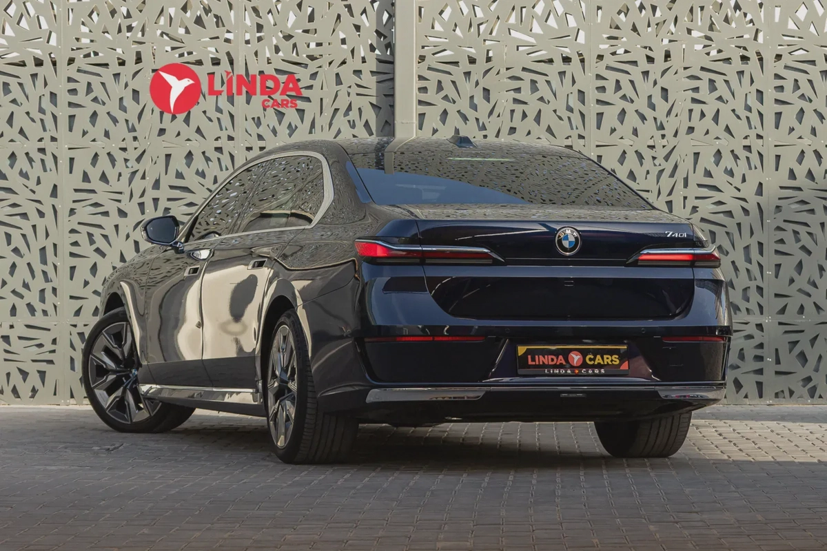 BMW 7 Series 740-7-7