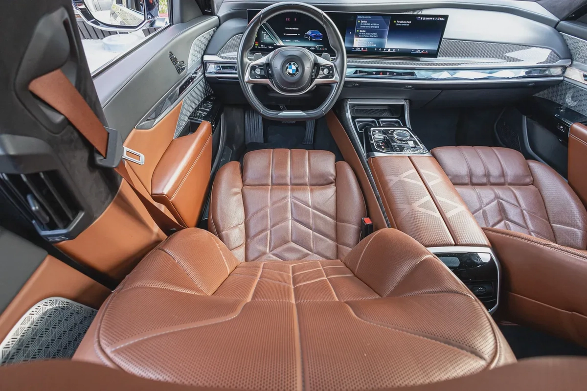 BMW 7 Series 740-12-12