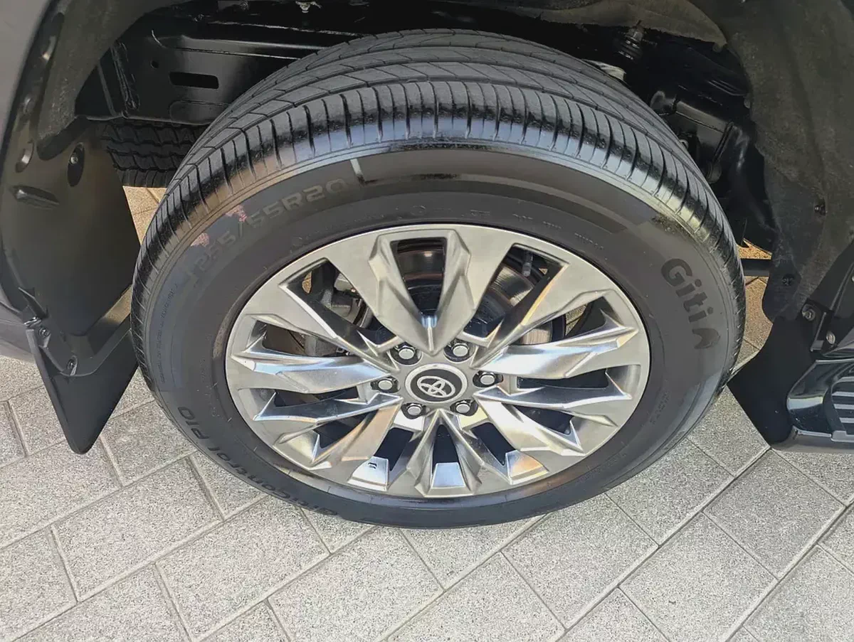 Toyota Land Cruiser Diesel GXR 2022 | GCC Specs | Twin Turbo V6 | Only  | Excellent Condition-17-17