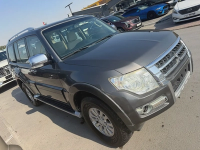 Pajero 2015 garu color GCC Calen xar-6