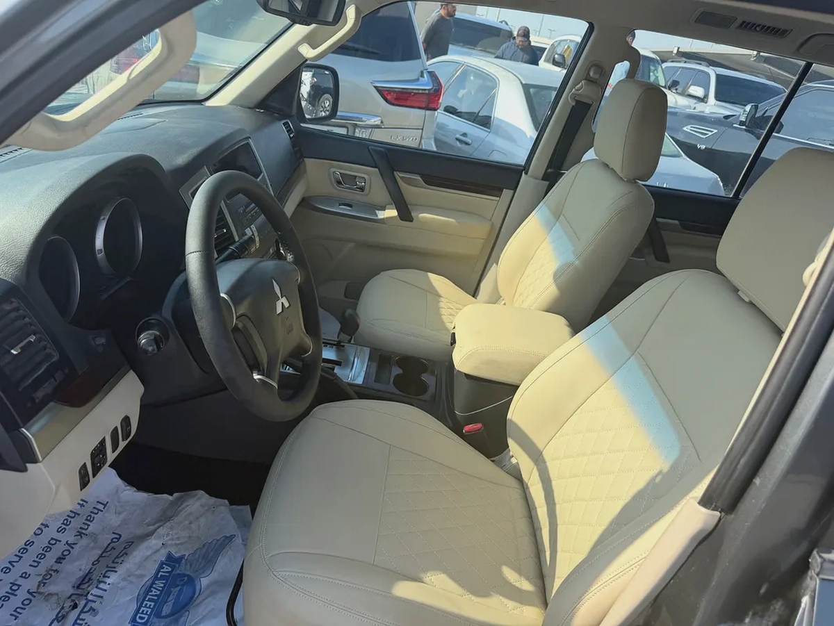 Pajero 2015 garu color GCC Calen xar-2-2