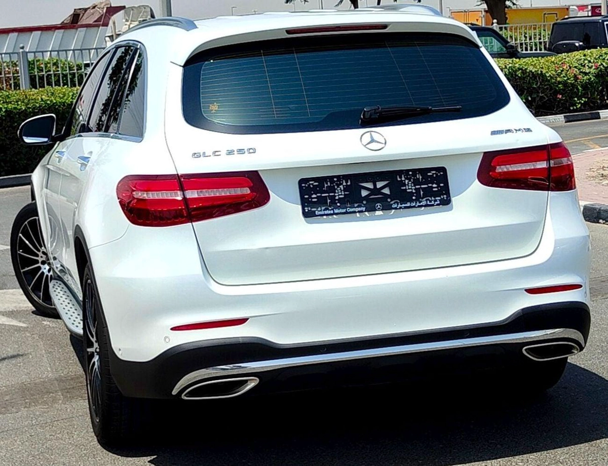 Mercedes Benz GLC250 AMG SUV Original paint 2018 GCC-4-0