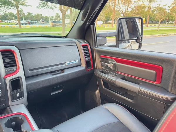 DODGE RAM 1500 HEMI 5.7 LIMITED FULL OPTION