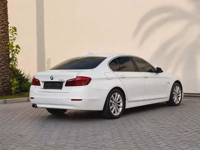 AED 1,800 P.M | BMW 5 SERIES | 520i |EXCLUSIVE | 2015 GCC | ORIGINAL PAINT-4