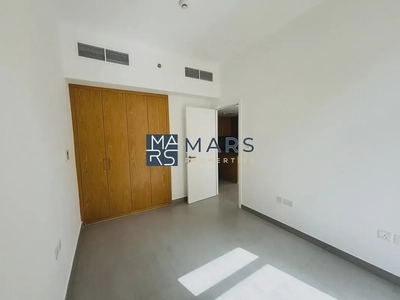 Charming 1BHK Corner Apartment with Scenic Views-6