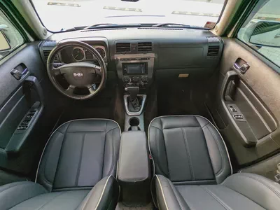 Hummer H3 2006 GCC Premium Condition With Leather seats  Navigation Low Km Perfect Family Suv-10
