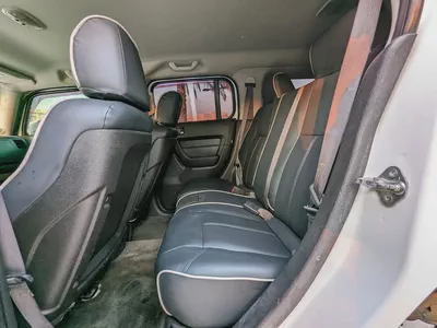 Hummer H3 2006 GCC Premium Condition With Leather seats  Navigation Low Km Perfect Family Suv-8