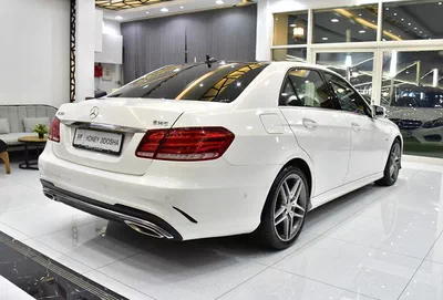 Mercedes Benz E300 ( 2014 Model ) in White Color GCC Specs-8