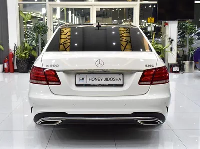 Mercedes Benz E300 ( 2014 Model ) in White Color GCC Specs-10