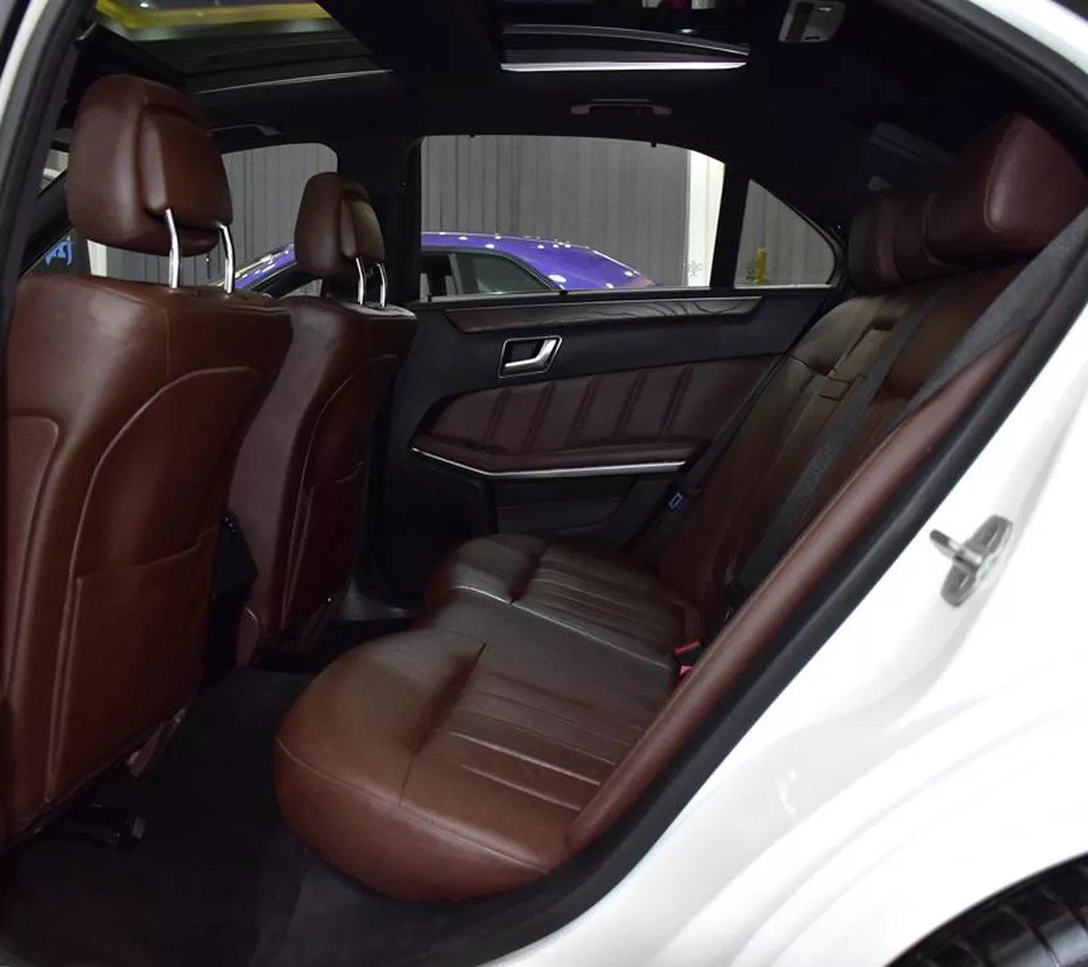 Mercedes Benz E300 ( 2014 Model ) in White Color GCC Specs-12-12