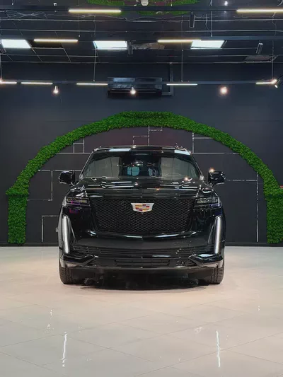 Cadillac Escalade Sport Platinum GCC Under Warranty-3