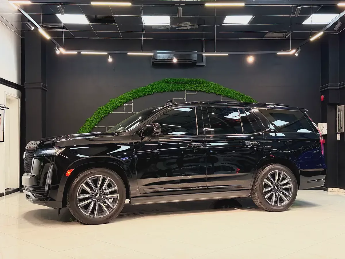 Cadillac Escalade Sport Platinum GCC Under Warranty-1-1