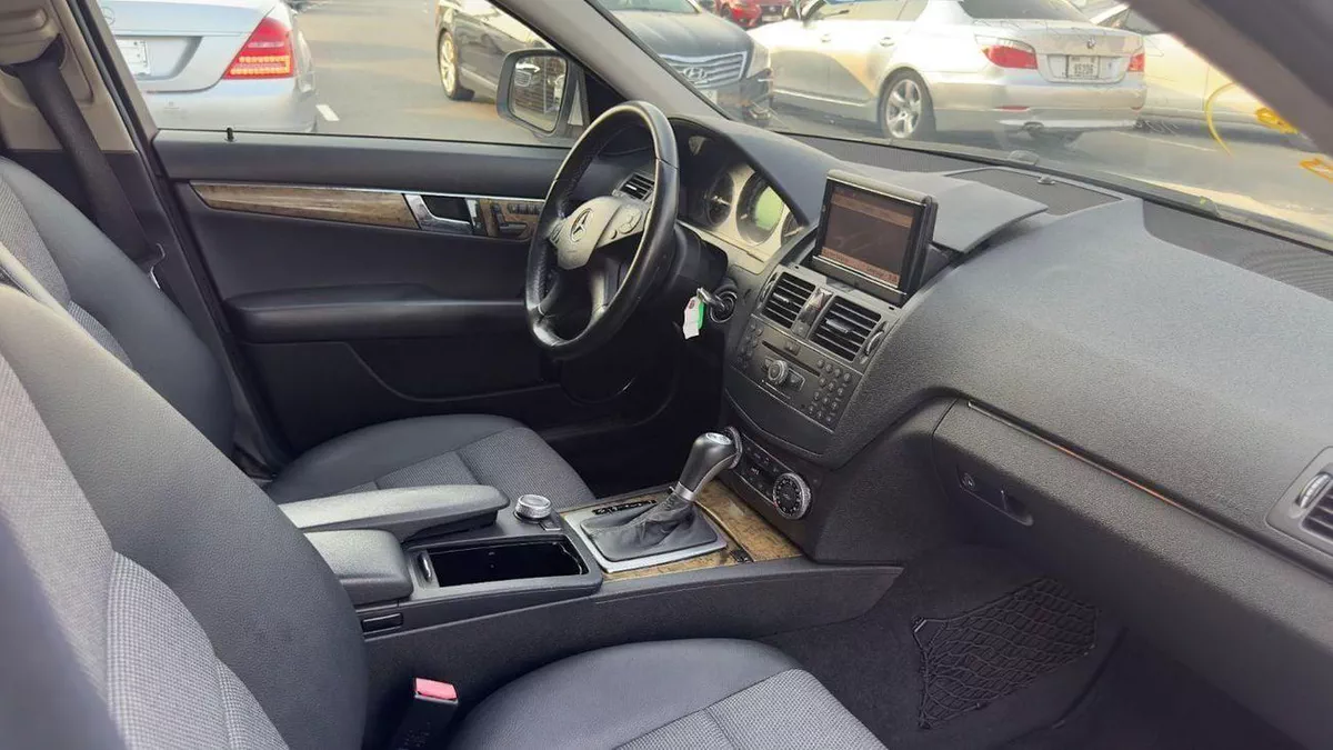 Mercedes Benz C250 STD-9-0