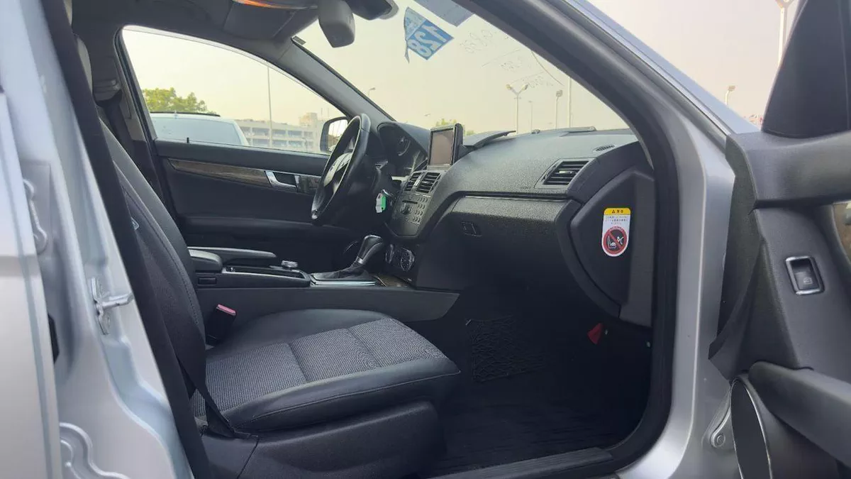 Mercedes Benz C250 STD-10-0