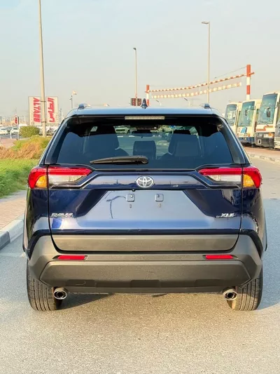 Toyota RAV4 XLE-3