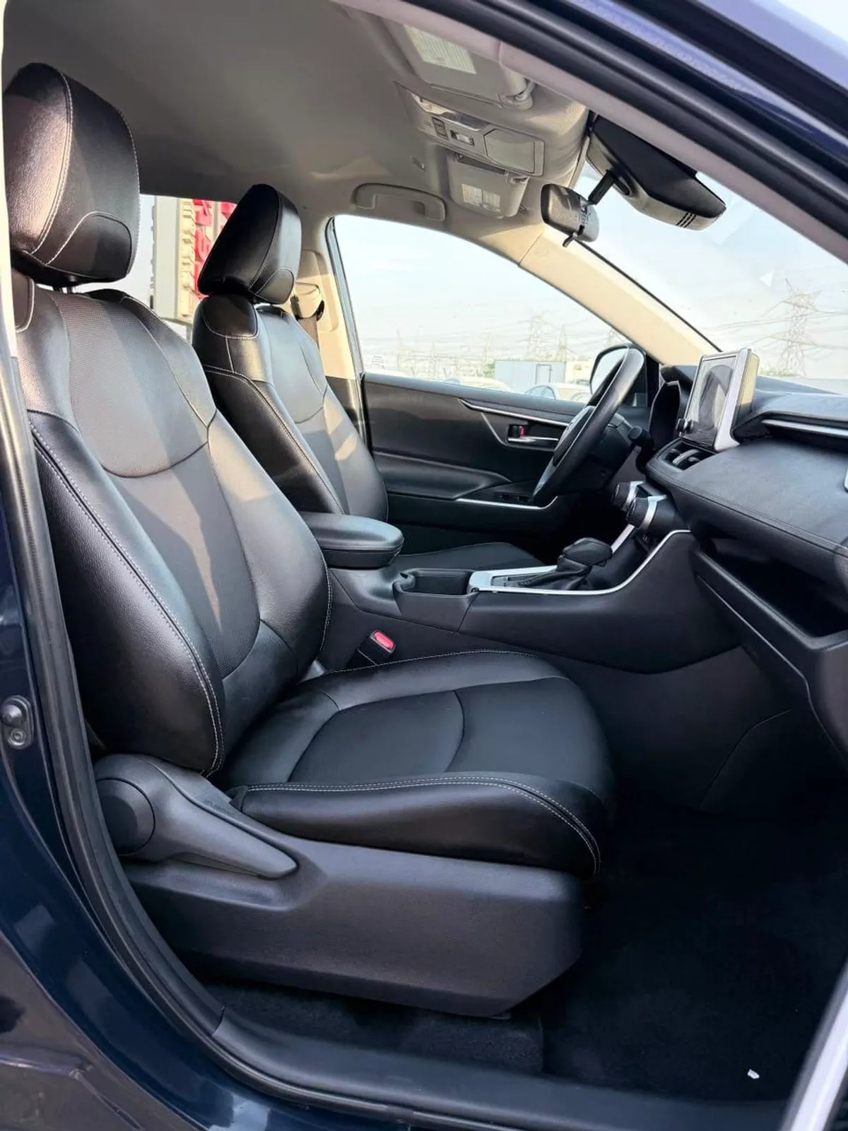 Toyota RAV4 XLE-13-0