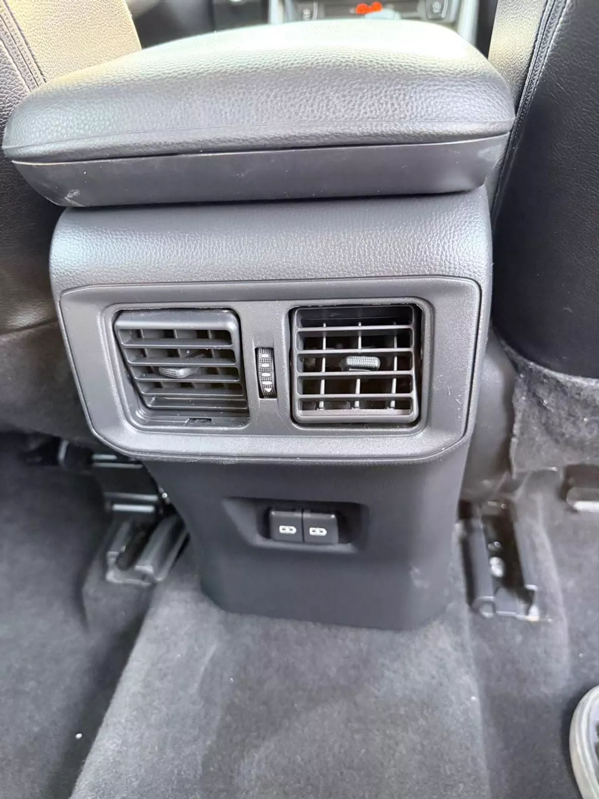 Toyota RAV4 XLE-16-0