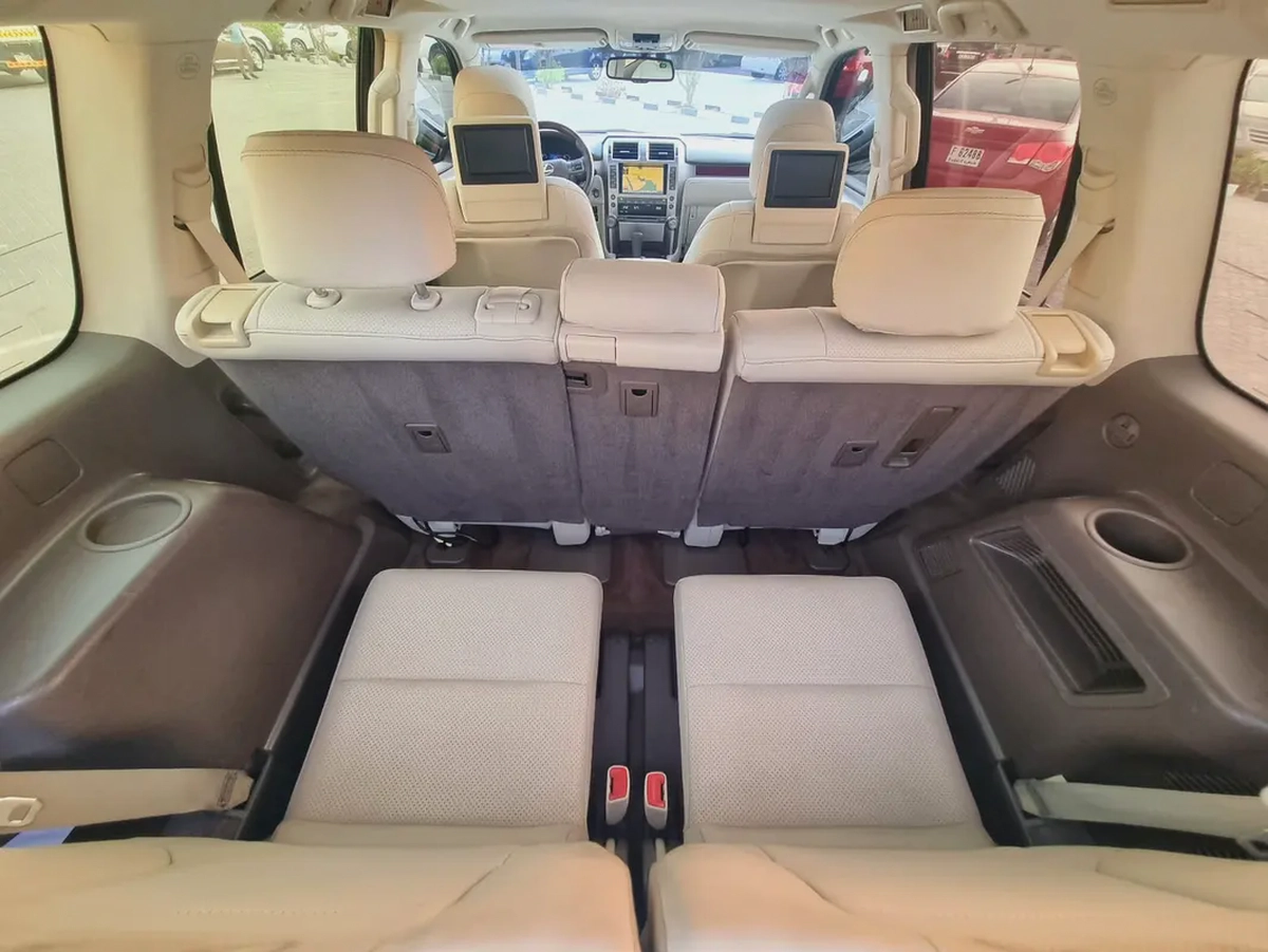 LEXUS GX460 2010 FACELIFTED 2022 G.C.C FULL OPTION IN EXCELLENT CONDITION-3-3