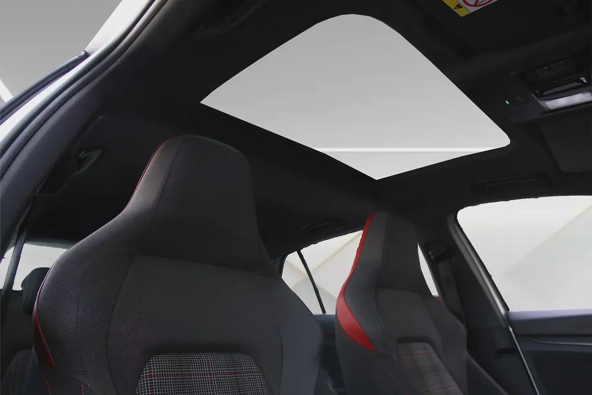 VOLKSWAGEN GOLF GTI - 2022 - GCC - FULLY LOADED - AMAZING CONDITION-9-9