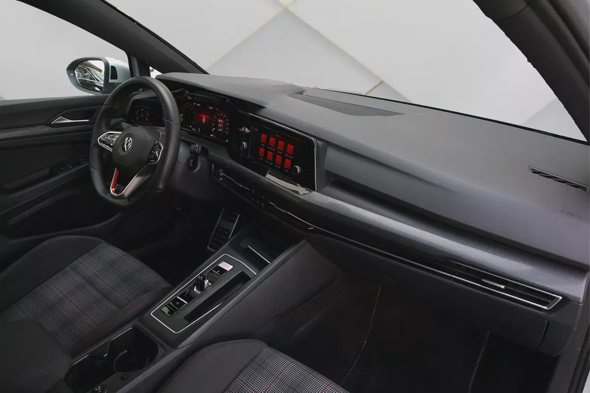 VOLKSWAGEN GOLF GTI - 2022 - GCC - FULLY LOADED - AMAZING CONDITION-11-11