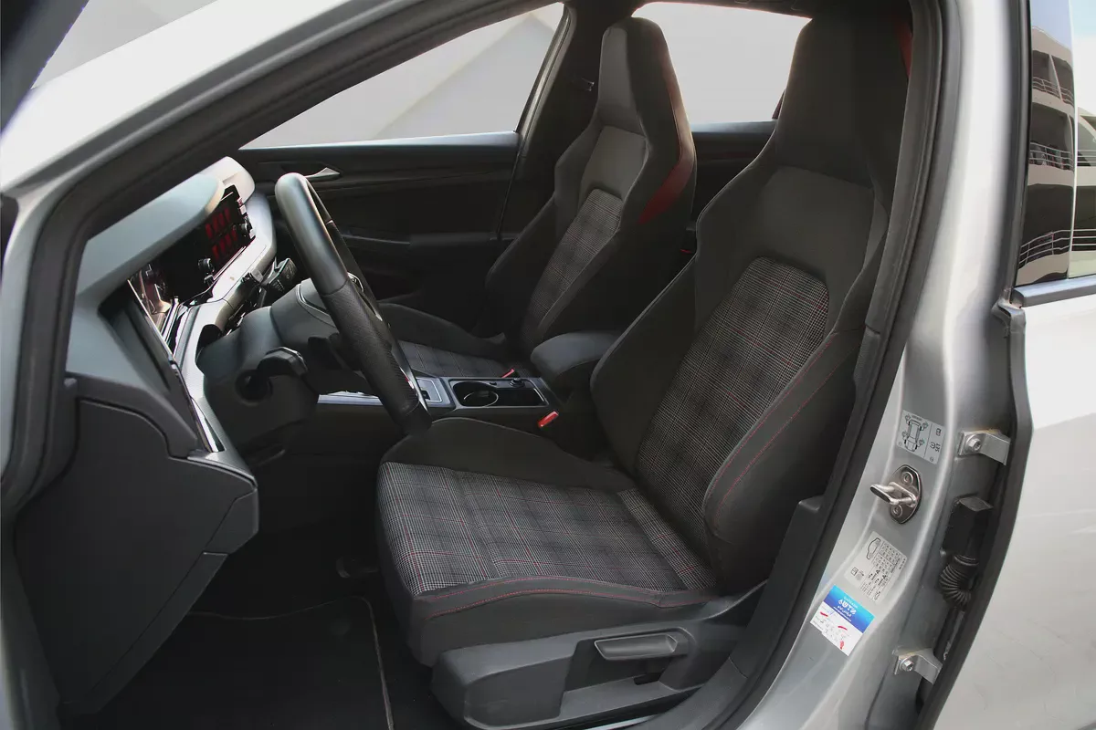 VOLKSWAGEN GOLF GTI - 2022 - GCC - FULLY LOADED - AMAZING CONDITION-8-8