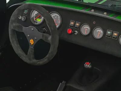 Cash: 249,000 AED | Caterham 340R / Bespoke High Option Order / Caterham Warranty-5