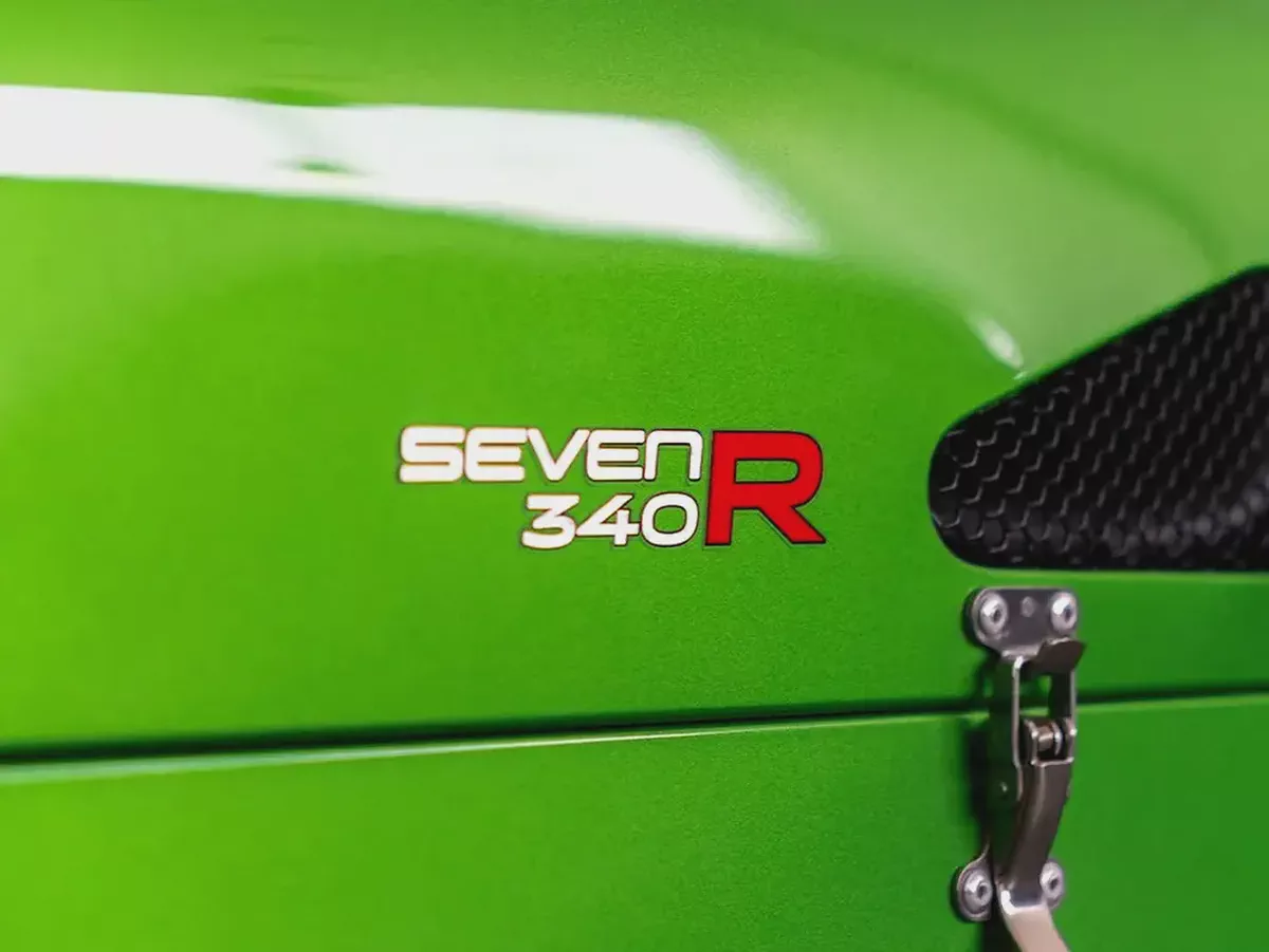 Cash: 249,000 AED | Caterham 340R / Bespoke High Option Order / Caterham Warranty-12-12