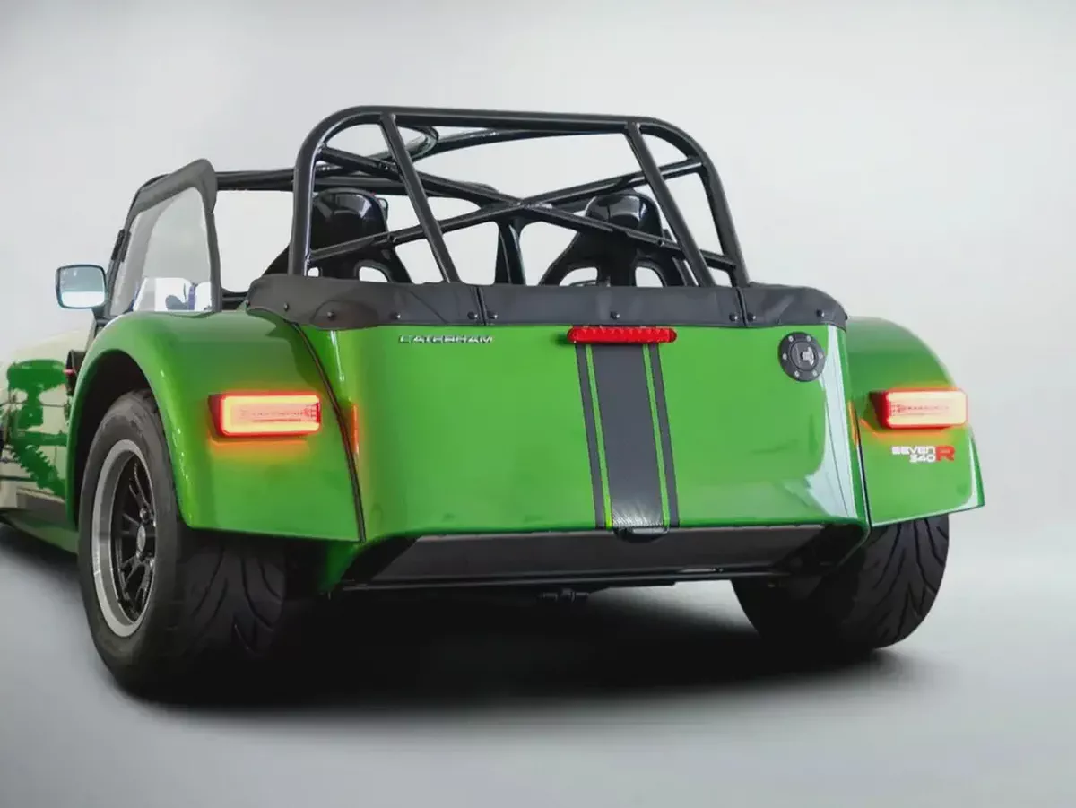 Cash: 249,000 AED | Caterham 340R / Bespoke High Option Order / Caterham Warranty-1-1