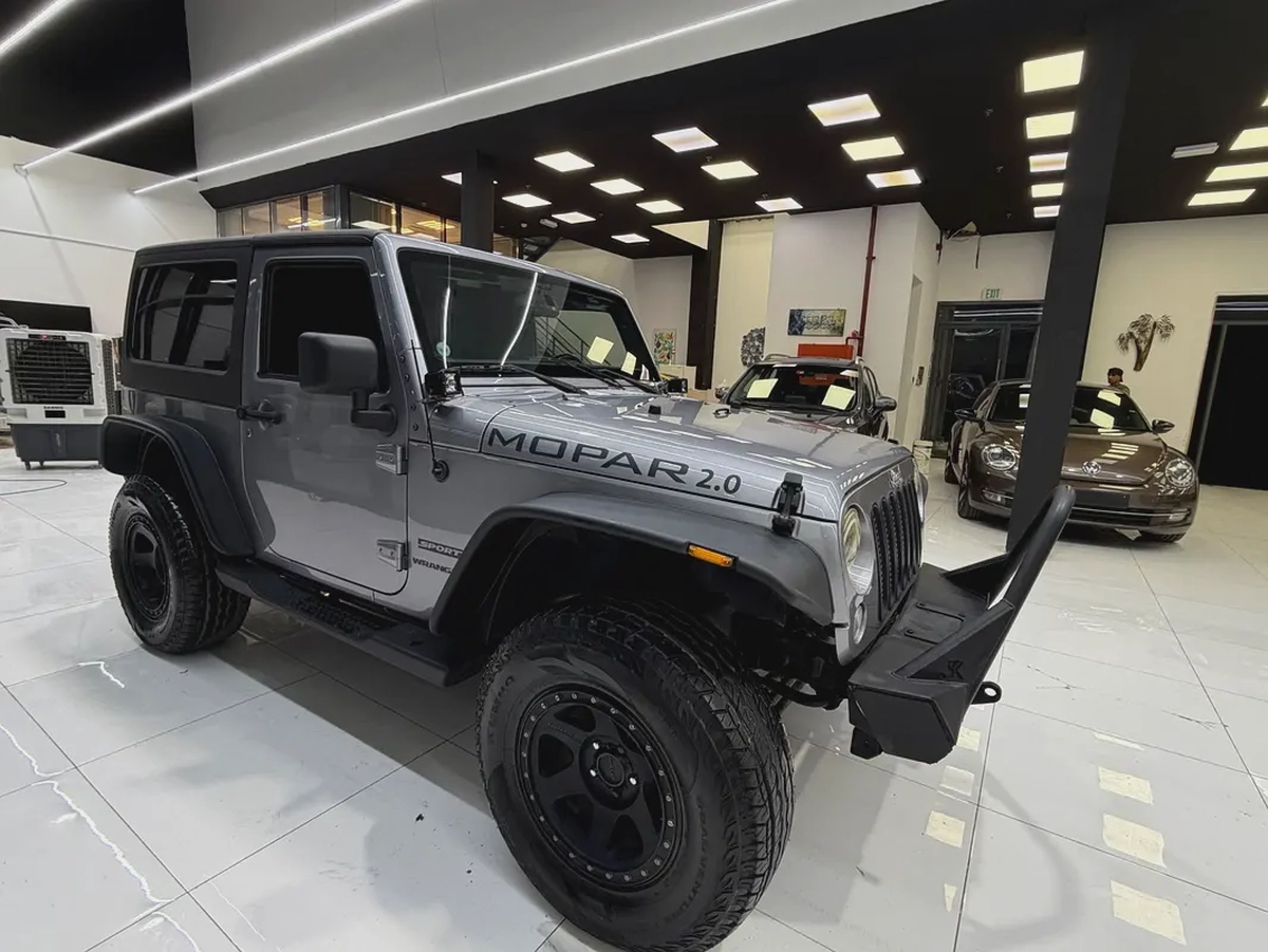 Jeep Wrangler Sport 2016 | GCC Spec Service history/ Original paint-2-2