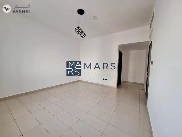 Best Newly Renovated {2BHK Apartment} Free Parking