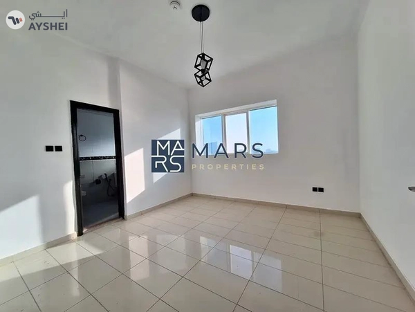 Best Newly Renovated {2BHK Apartment} Free Parking