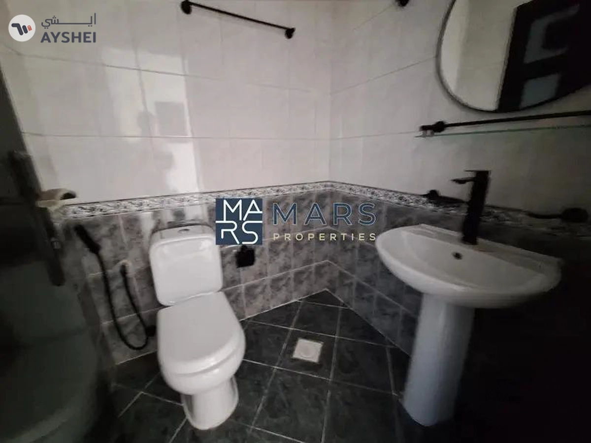 Best Newly Renovated {2BHK Apartment} Free Parking-6-6