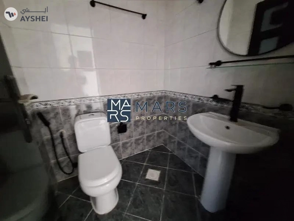 Best Newly Renovated {2BHK Apartment} Free Parking