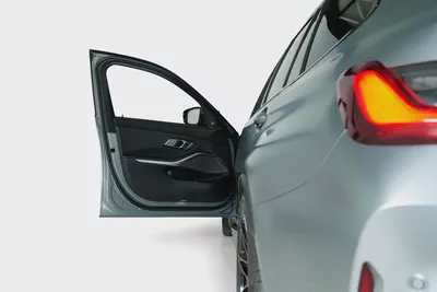 BMW M3 Competition xDrive Touring | Full Main Dealer Service History | Rare Specification-15