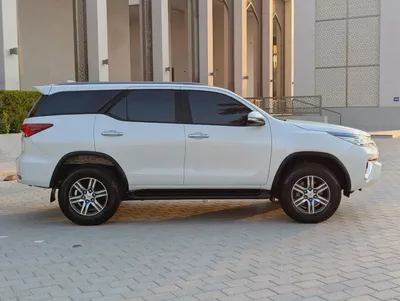 Toyota Fortuner EXR 2017 GCC Specs Interior and Exterior Excellent Condition V4 2.7-3