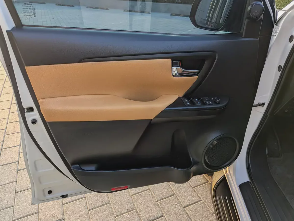 Toyota Fortuner EXR 2017 GCC Specs Interior and Exterior Excellent Condition V4 2.7-16-16