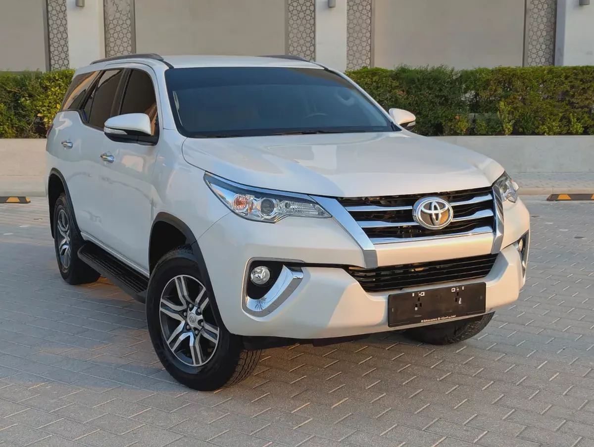 Toyota Fortuner EXR 2017 GCC Specs Interior and Exterior Excellent Condition V4 2.7-18-18