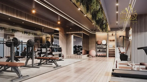 HIGH GROWTH STUDIO — NEAR METRO