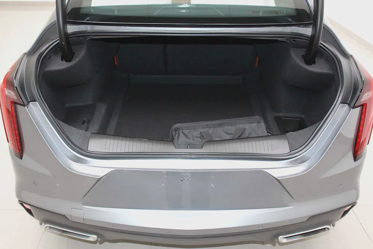 2024 Cadillac CT4 Premium Luxury - GCC Specs-4-4