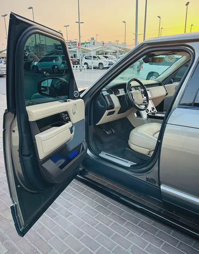 رنج روفر فوج خليجي صبغ وكاله Land Rover Range Rover P400 SE 2020 - GCC Specs-13